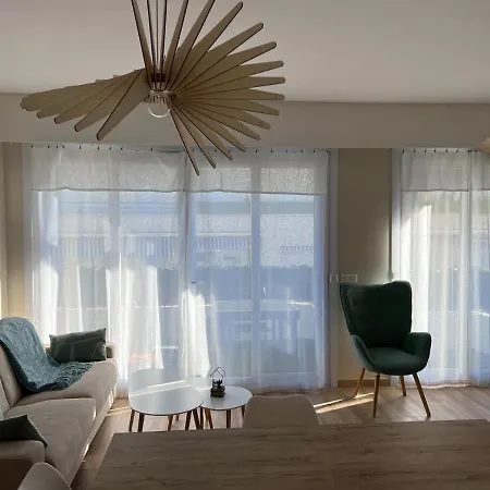 Reine Marie :top Floor Carré D'or Avec Accès Direct à La